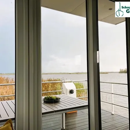 Houseboat Tjonger Ns003 Monnickendam