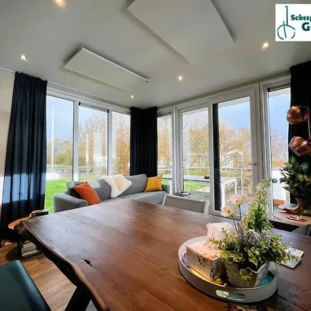 Houseboat Tjonger Ns003 *