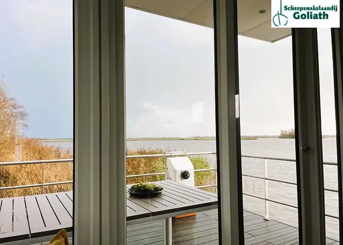 Houseboat Tjonger Ns003 Monnickendam