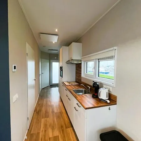 Houseboat Tjonger Ns003 Botel Monnickendam