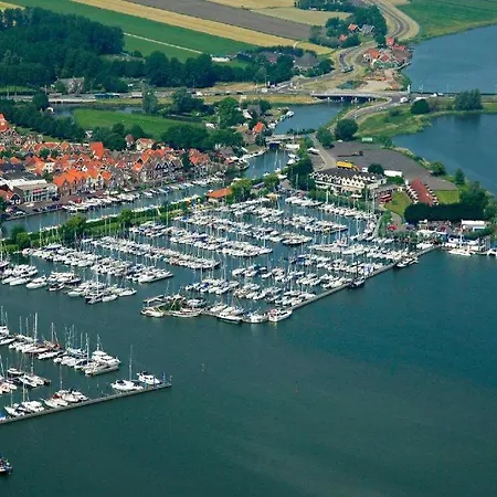 Houseboat Tjonger Ns003 Botel *