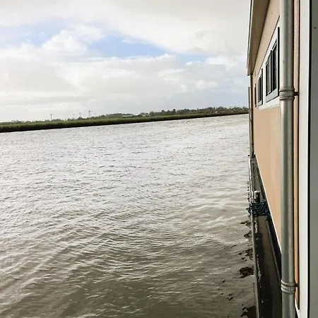 Houseboat Tjonger Ns003 Botel *