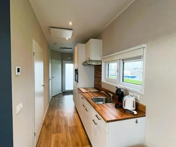 Houseboat Tjonger Ns003 Hotel na wodzie Monnickendam