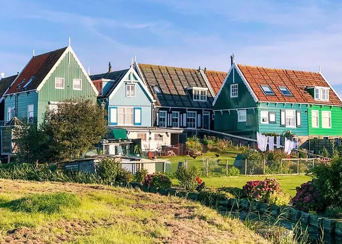 Houseboat Tjonger Ns003 Hotel na wodzie Monnickendam